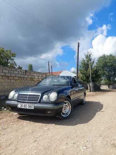 Mercedes E 230 1996, 265,556 km - 2.3 l - Şəki