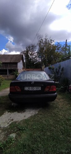 Mercedes E 230 1996, 265,556 km - 2.3 l - Şəki