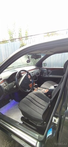 Mercedes E 230 1996, 265,556 km - 2.3 l - Şəki