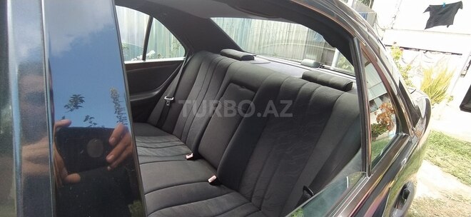 Mercedes E 230 1996, 265,556 km - 2.3 l - Şəki