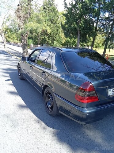 Mercedes C 220 2000, 589,680 km - 2.2 l - Zaqatala