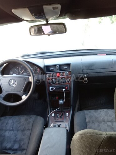 Mercedes C 220 2000, 589,680 km - 2.2 l - Zaqatala