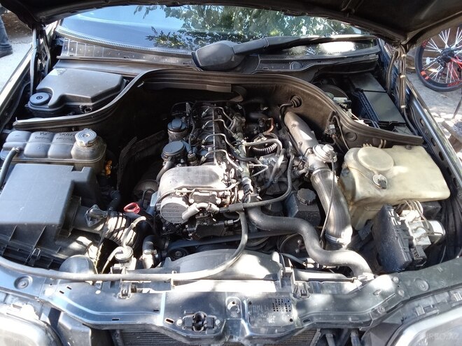 Mercedes C 220 2000, 589,680 km - 2.2 l - Zaqatala