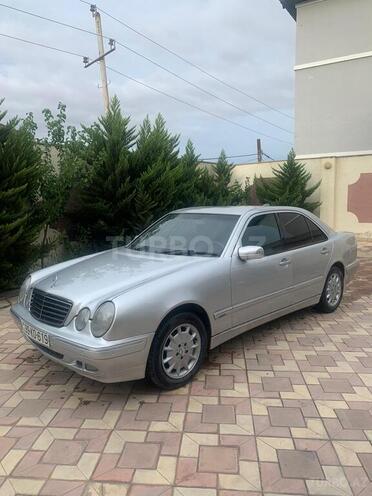 Mercedes E 240 2000, 363,000 km - 2.4 l - Bakı