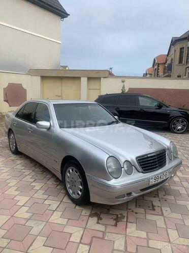 Mercedes E 240 2000, 363,000 km - 2.4 l - Bakı