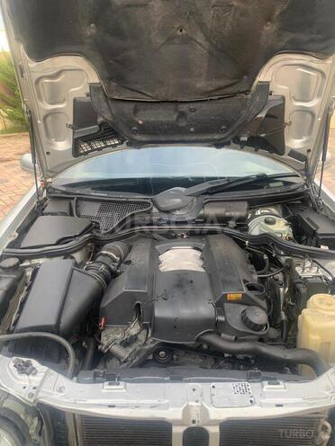 Mercedes E 240 2000, 363,000 km - 2.4 l - Bakı