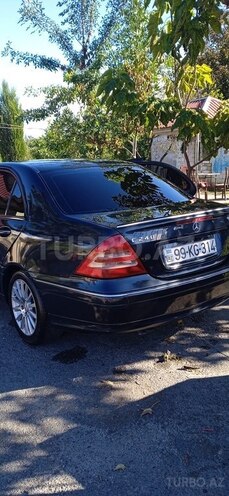 Mercedes C 240 2000, 445,153 km - 2.6 l - Qax
