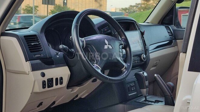 Mitsubishi Pajero 2008, 198,000 km - 3.0 l - Bakı