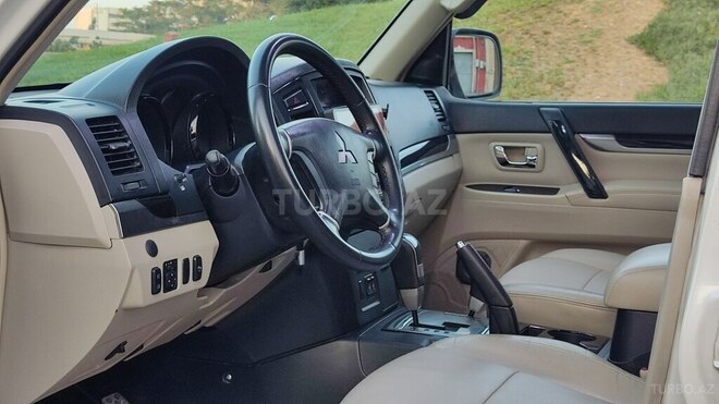 Mitsubishi Pajero 2008, 198,000 km - 3.0 l - Bakı