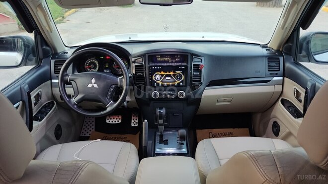 Mitsubishi Pajero 2008, 198,000 km - 3.0 l - Bakı