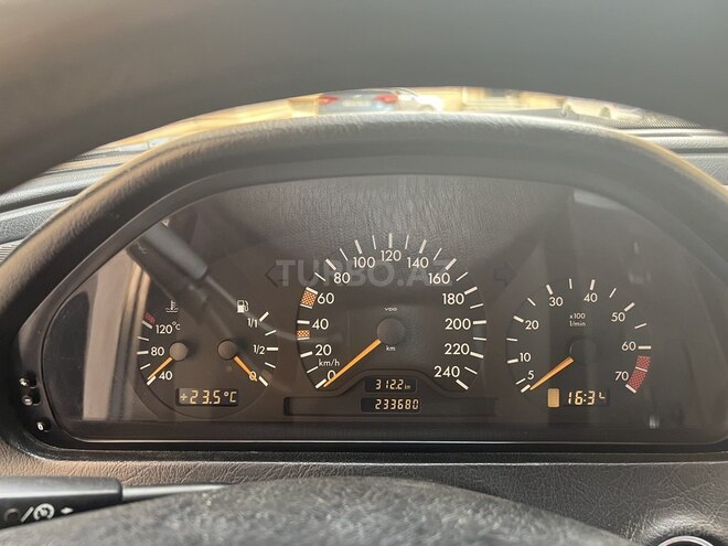 Mercedes C 180 1999, 236,000 km - 1.8 l - Bakı
