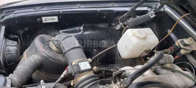 GAZ 3110 2003, 10,000 km - 2.3 l - Salyan