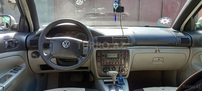 Volkswagen Passat 2002, 236,000 km - 1.8 l - Bakı