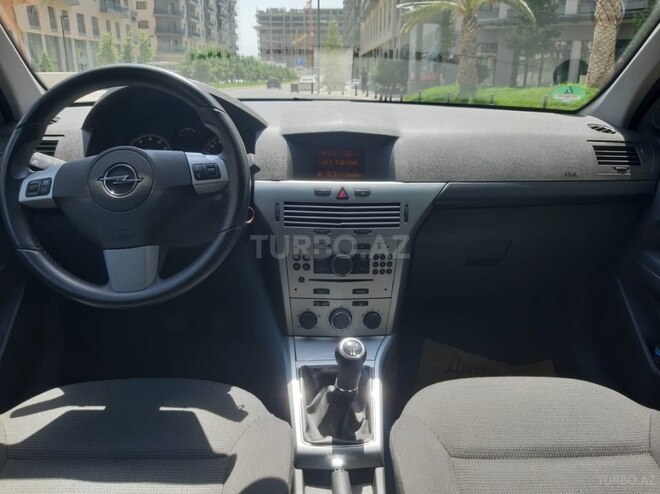 Opel Astra 2009, 168,000 km - 1.4 л - Bakı