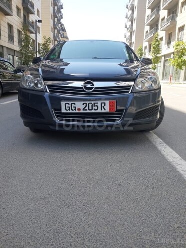 Opel Astra 2009, 168,000 km - 1.4 л - Bakı