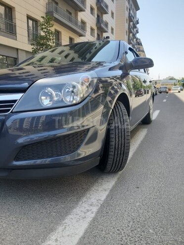 Opel Astra 2009, 168,000 km - 1.4 л - Bakı