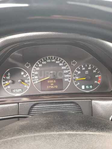 Mercedes E 240 2000, 297,000 km - 2.4 l - Xaçmaz