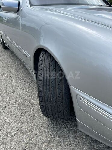 Mercedes E 240 2000, 297,000 km - 2.4 l - Xaçmaz