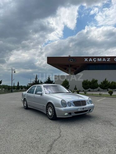 Mercedes E 240 2000, 297,000 km - 2.4 l - Xaçmaz