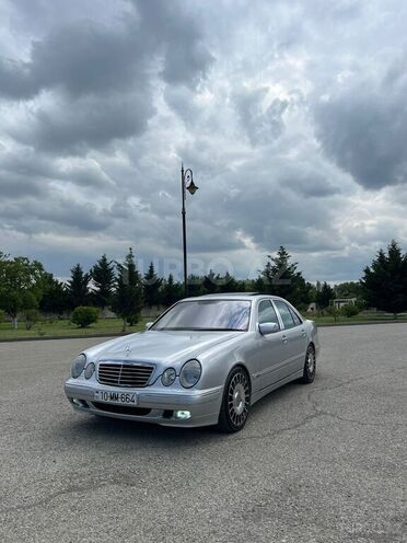 Mercedes E 240 2000, 297,000 km - 2.4 l - Xaçmaz