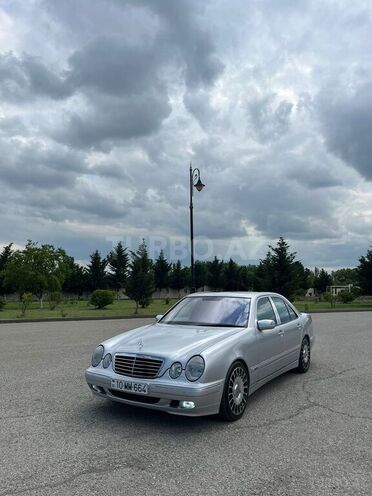 Mercedes E 240 2000, 297,000 km - 2.4 l - Xaçmaz