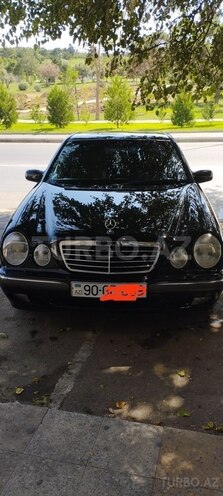 Mercedes E 240 2001, 276,000 km - 2.6 l - Bakı