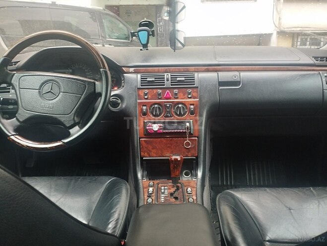 Mercedes E 280 1998, 340,000 km - 2.8 l - Bakı