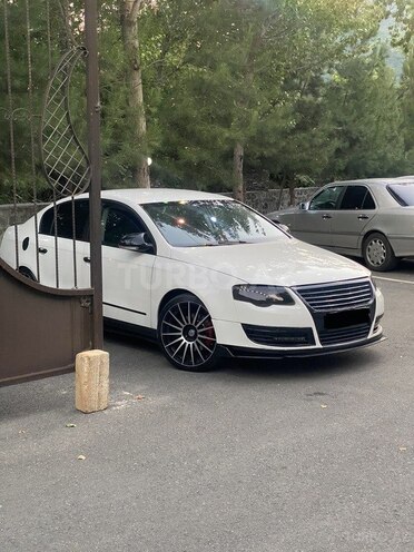Volkswagen Passat 2005, 330,000 km - 2.0 l - Şəki