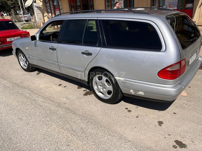 Mercedes E 240 1997, 215,455 km - 2.4 l - Quba