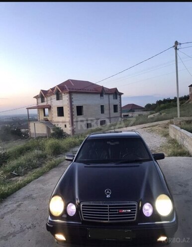 Mercedes E 220 2000, 263,000 km - 2.2 l - Bakı