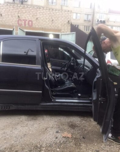 Mercedes E 220 2000, 263,000 km - 2.2 l - Bakı