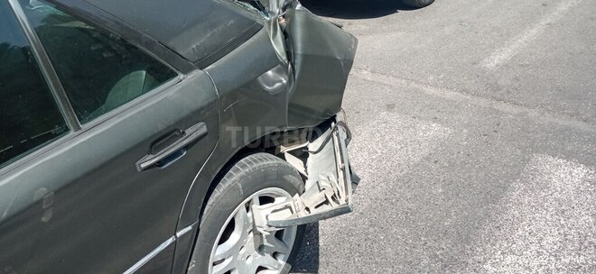 Mercedes E 300 1995, 745,000 km - 3.0 l - Bakı