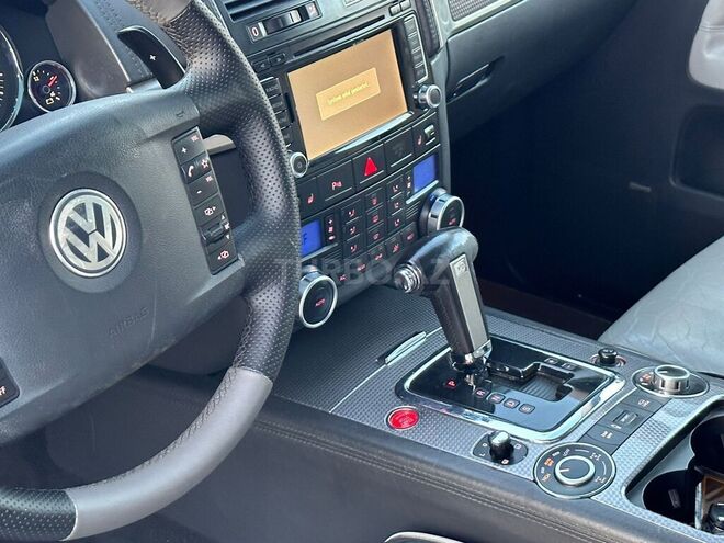 Volkswagen Touareg 2008, 262,600 km - 4.2 л - Bakı