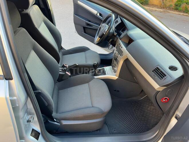 Opel Astra 2007, 205,000 km - 1.4 л - Bakı