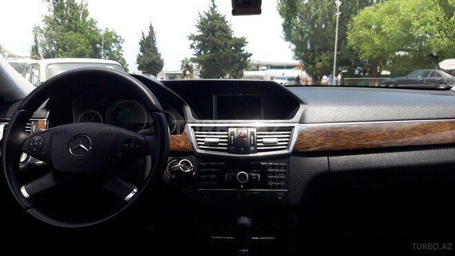 Mercedes E 220 2009, 290,000 km - 2.2 л - Bakı