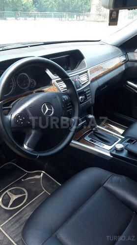 Mercedes E 220 2009, 290,000 km - 2.2 л - Bakı