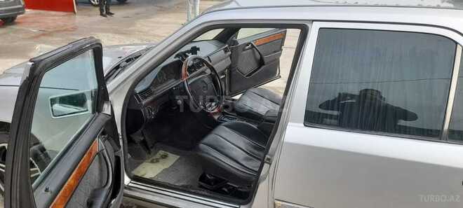 Mercedes E 320 1993, 220,302 km - 3.2 л - Bərdə