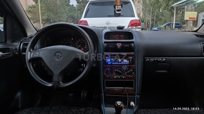 Opel Astra 1998, 319,000 km - 1.6 l - Bakı