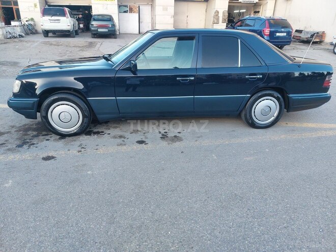 Mercedes E 200 1993, 450,000 km - 2.0 l - Bakı
