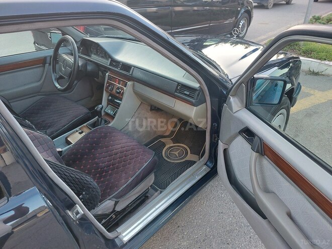 Mercedes E 200 1993, 450,000 km - 2.0 l - Bakı