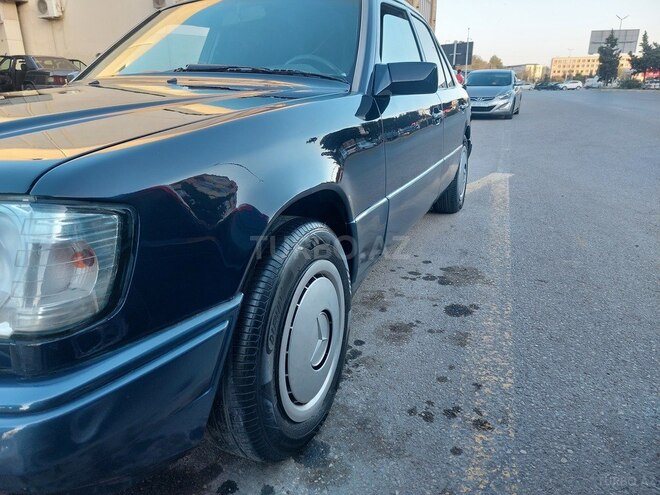 Mercedes E 200 1993, 450,000 km - 2.0 l - Bakı
