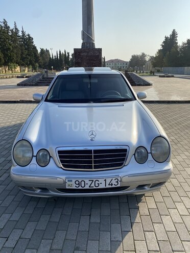 Mercedes E 240 2002, 235,000 km - 2.6 л - İmişli