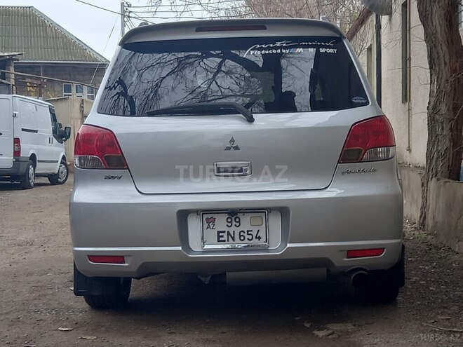 Mitsubishi Airtrek 2002, 390,253 km - 2.0 l - Bakı