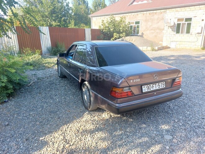 Mercedes E 200 1993, 450,000 km - 2.0 l - Beyləqan