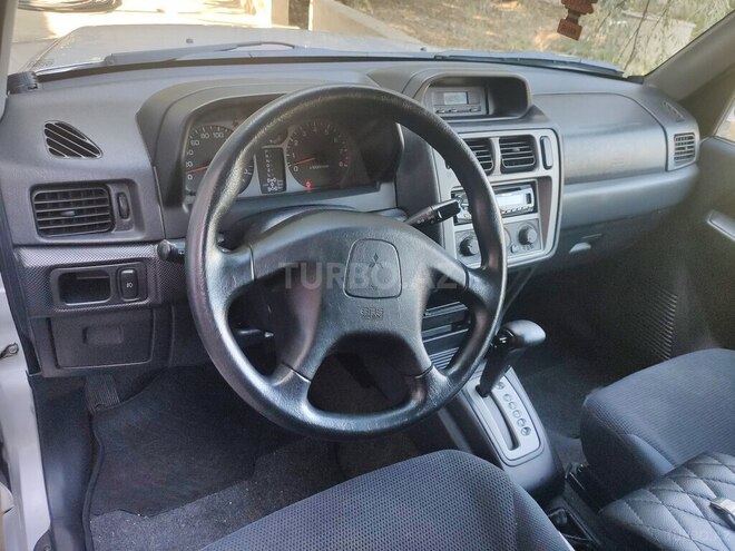 Mitsubishi Pajero io 2002, 147,000 km - 1.8 l - Bakı