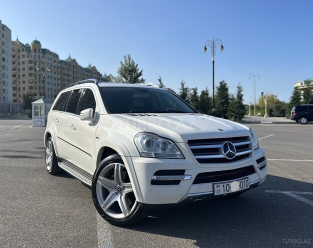 Mercedes GL 500 2011, 194,000 km - 5.5 l - Bakı