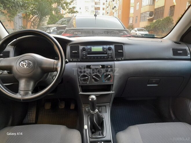 Toyota Corolla 2005, 280,000 km - 1.4 l - Bakı