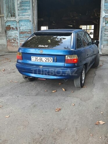 Opel Astra 1992, 300,000 km - 1.6 l - Gəncə