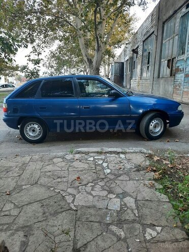 Opel Astra 1992, 300,000 km - 1.6 l - Gəncə