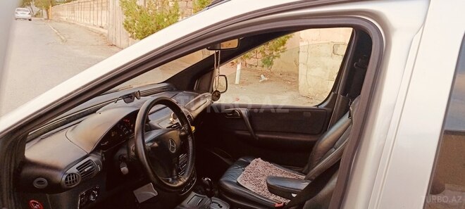 Mercedes Vaneo 2004, 268,000 km - 1.9 л - Sumqayıt